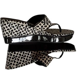 Coach size 10 black & creamy white thong wedge heel patent leather trim